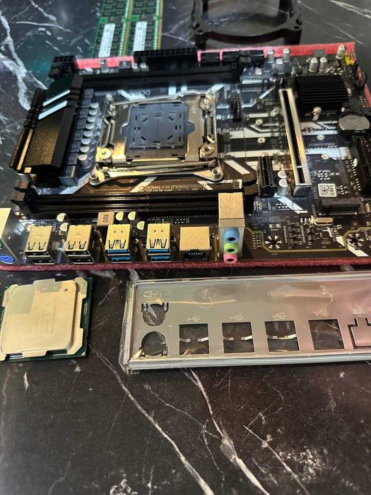 Мощный игровой комплект X99 + 2680v4 + 16gb ddr4