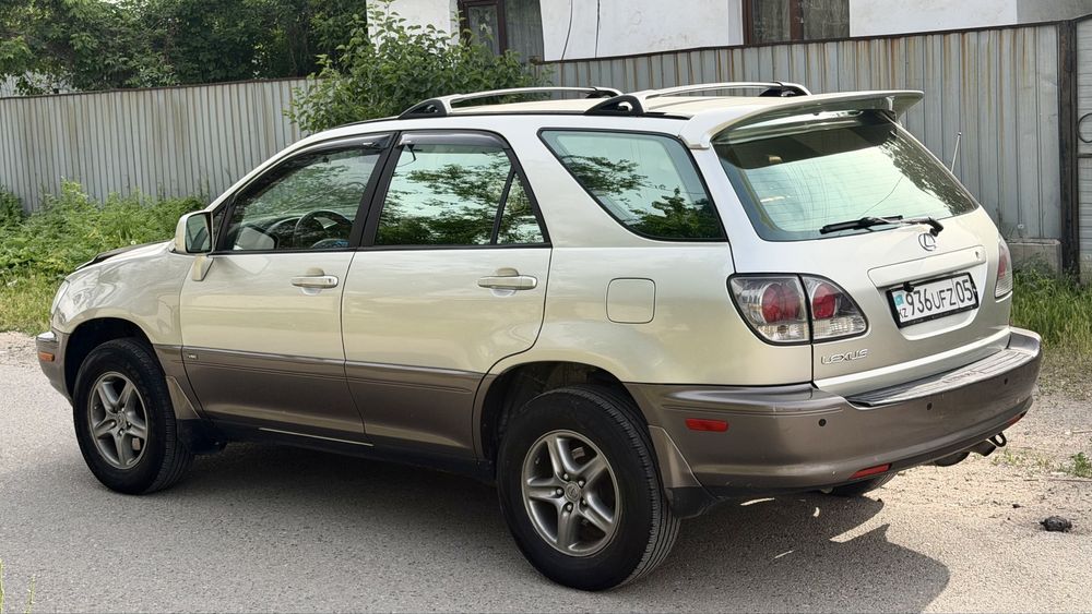 Lexus RX 300 продам