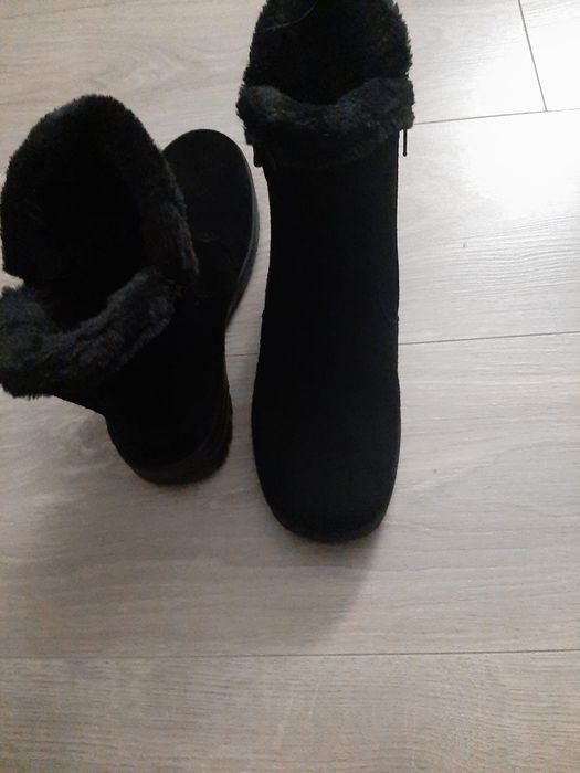 Ghete rieker piele intoarsa impermeabila. Noi. 300. Nr 38