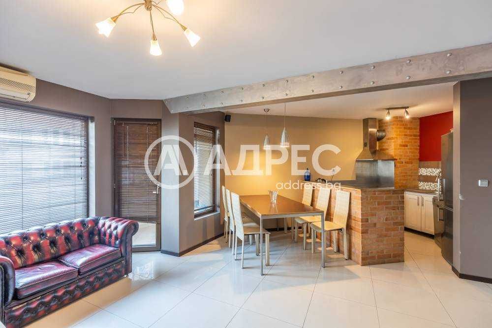 Тристаен апартамент, Окръжна болница, гр. Варна