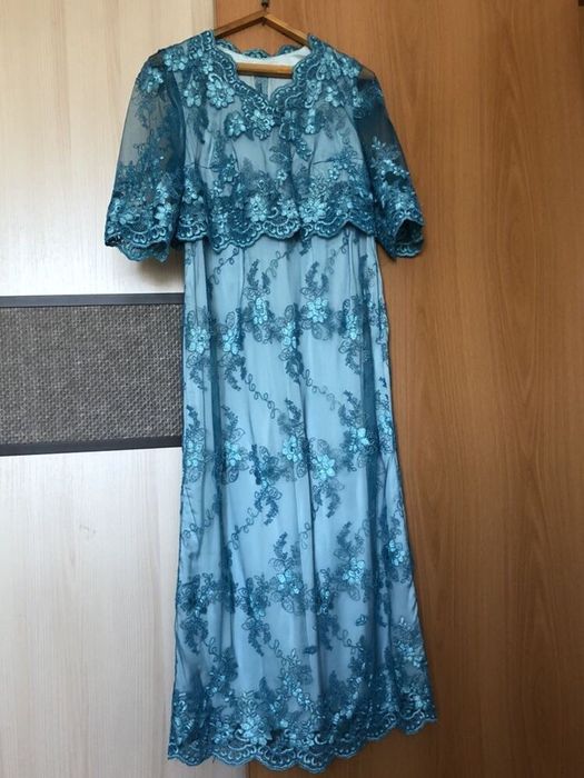 Нарядное платье