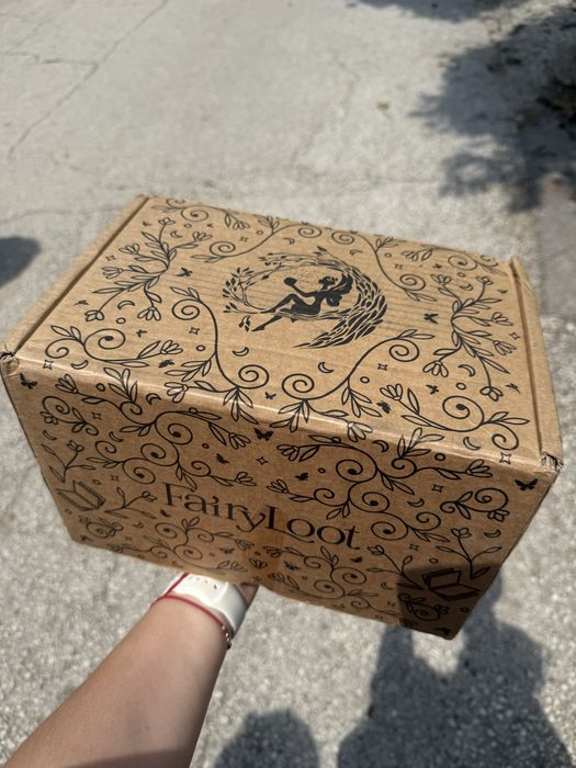 Fairyloot YA + items June/ Юни