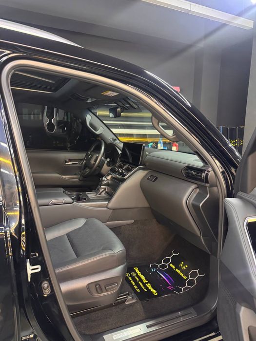 Toyota Land Cruiser 300 3.5 V6 2024 Японка