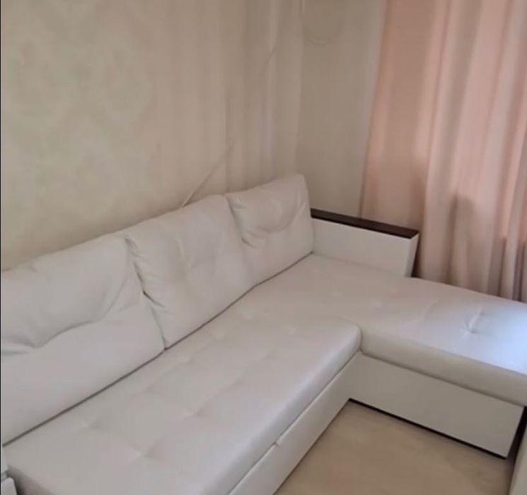 Диван угловой без дефектов