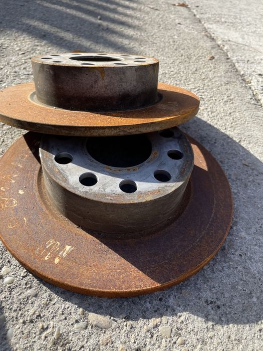 Set discuri frana fata spate Volkswagen golf 7 passat b8 octavia 3