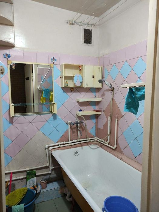 Чилонзор 25 2/3/5 сотилади