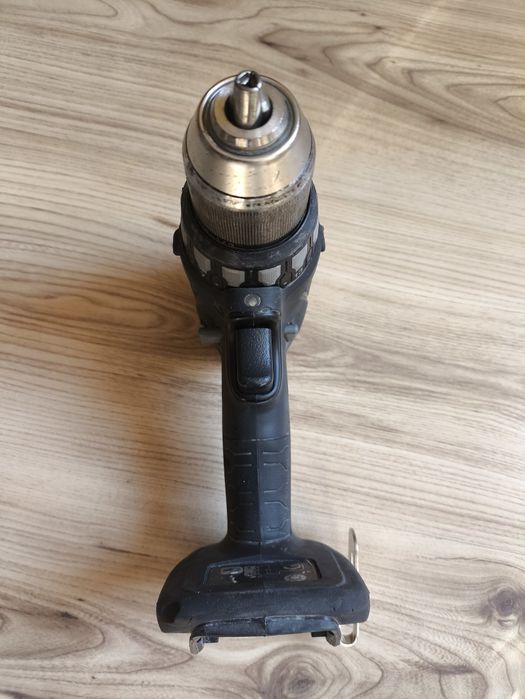 Акумулаторен безчетков винтоверт Panasonic с двойно напрежение 14,4V и 18V САМО БОДИ