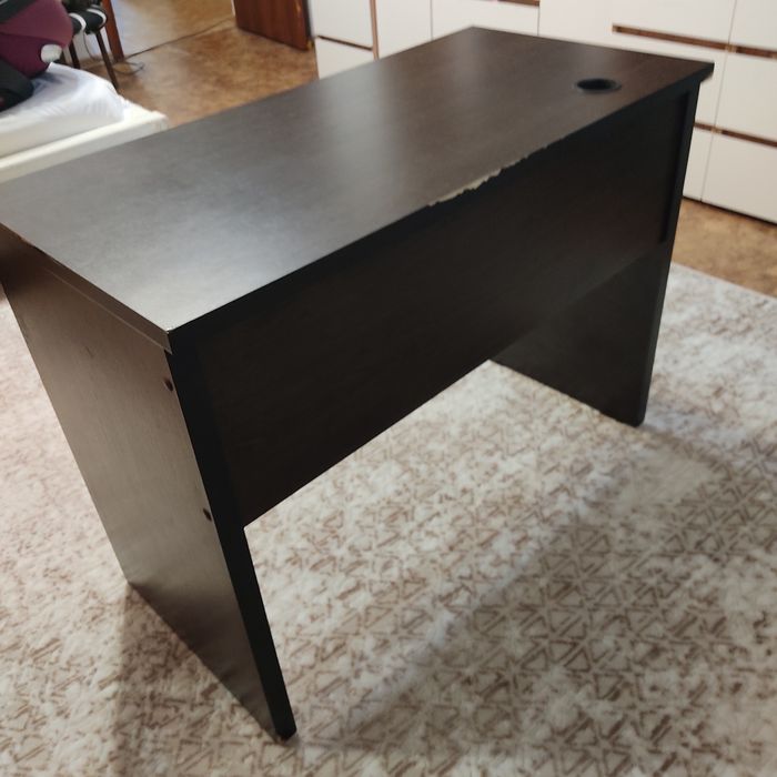 Парта или офисный стол