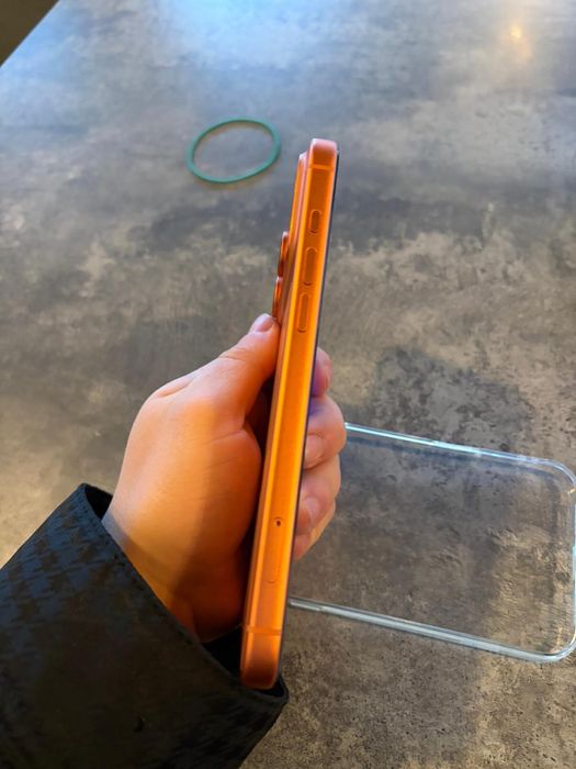 Iphone 17 pro max, 100%baterie, 25 de cicluri de incarcare