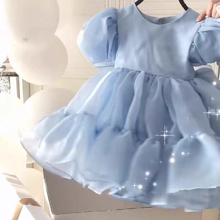 Детское воздушное, нарядное платье.