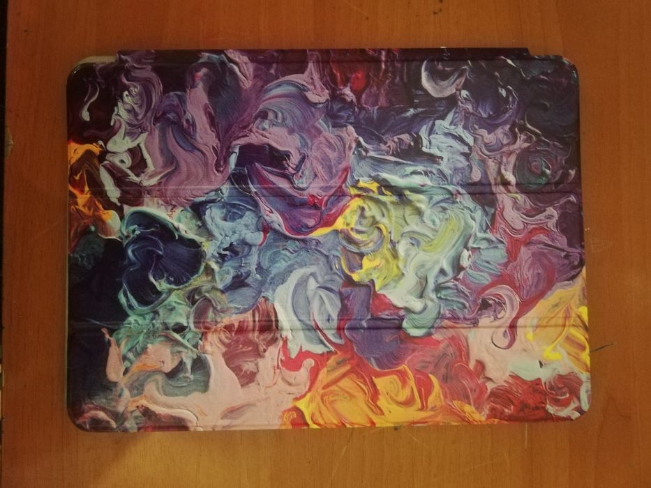 Продам чехол на Айпад  Ipad Pro