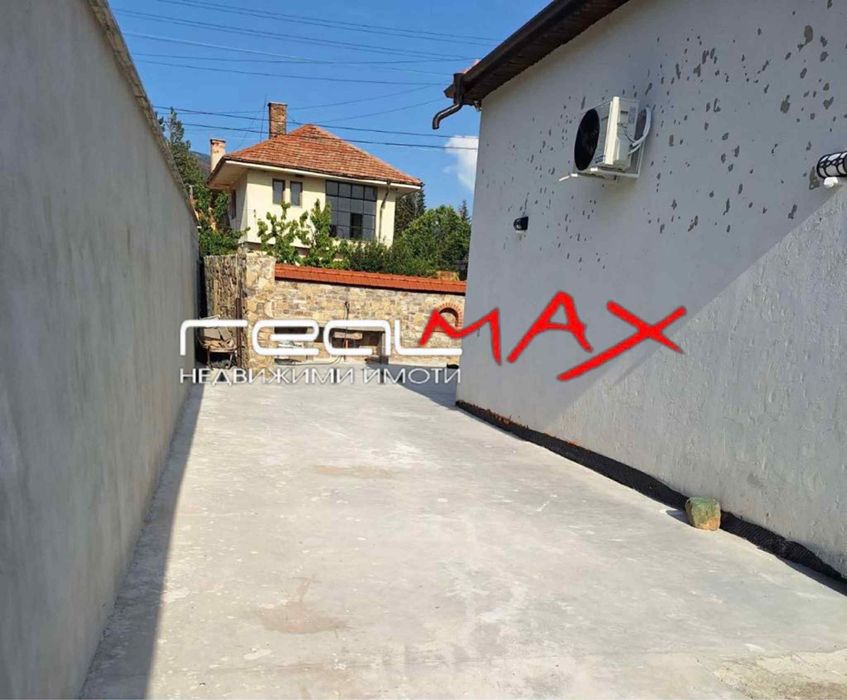 Продава се Къща в Шипка - 140 кв.м за 1129 €/кв.м - Снимка #3