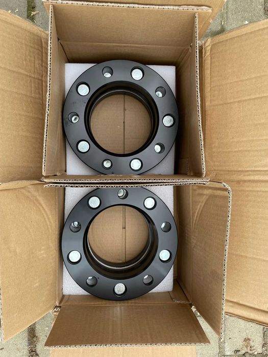 Set patru distantiere Land Rover