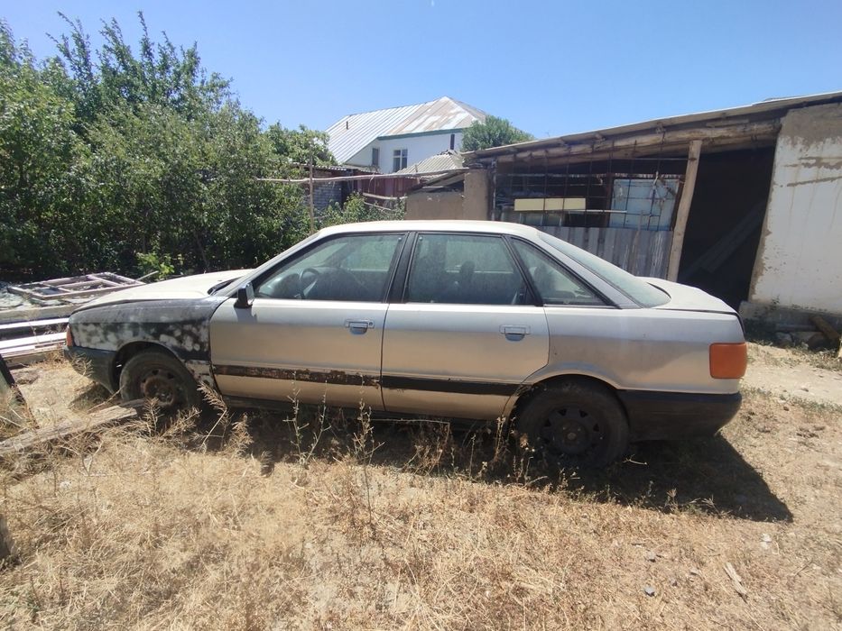 Ауди 80  1.8  механика