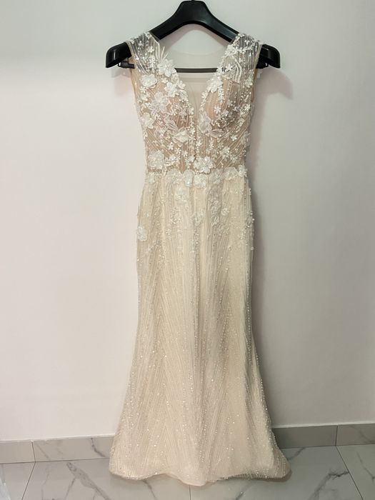 Rochie de mireasa noua