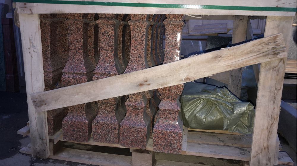 Гранит Мрамор Курты Серый Травертин 7000