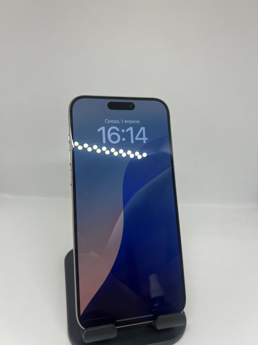 Iphone 15 pro max 256gb 84%