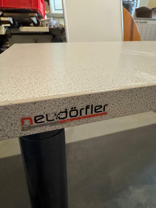 Mese de diferite dimensiuni