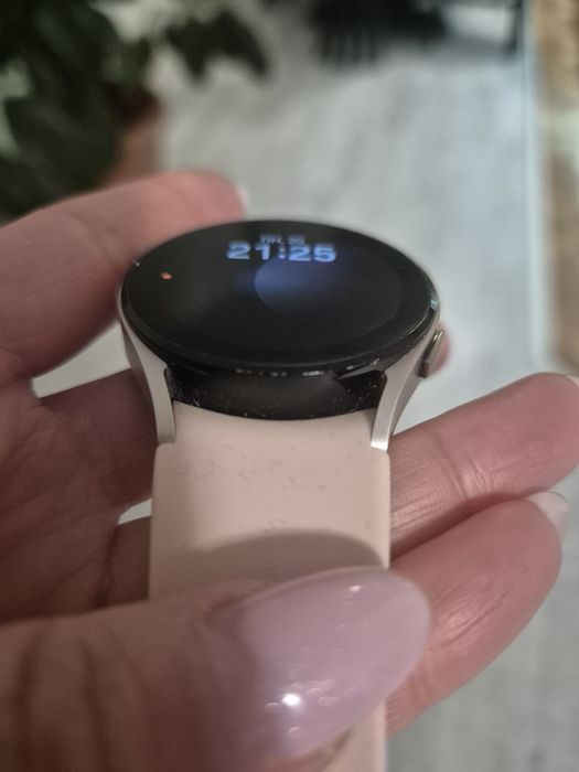 Samsung Galaxy Watch 4 – добро състояниеSamsung Galaxy Watch 4 – добро състояние
Продавам Samsung Galaxy Watch 4, използван, с нормални следи от употр
