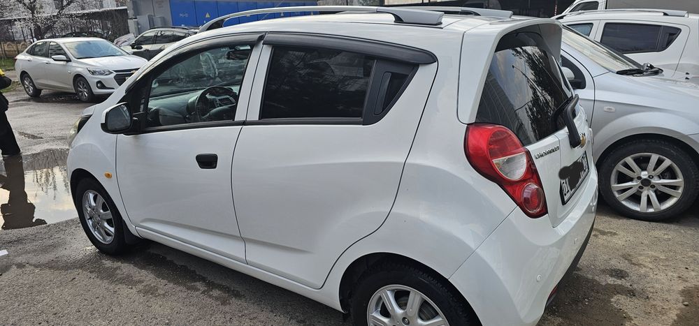 Продаёться спарк 2012г.Автомат