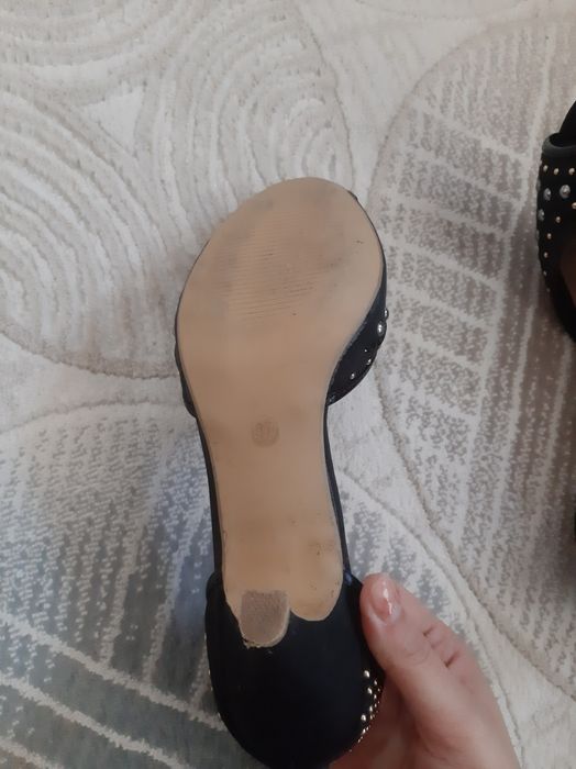 Дамски обувки запазени