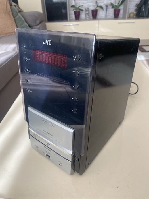 Mini combina JVC UC-L5V
