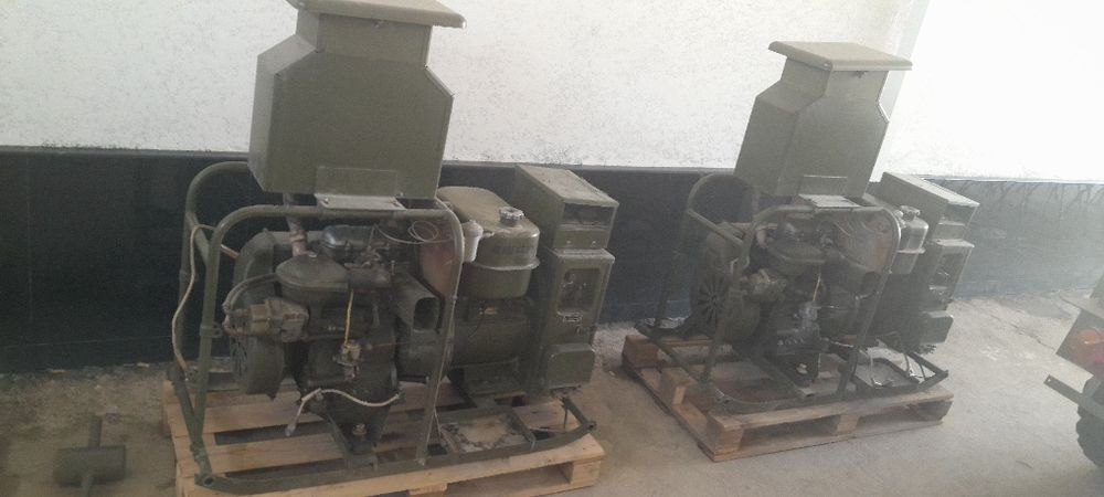 УД-25 генератор сотилади.
