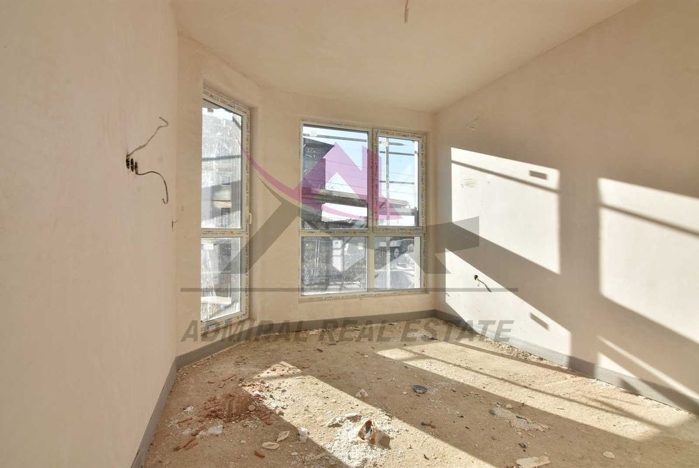 Продава се Двустаен апартамент в Варна, Възраждане 3 - 54 кв.м за 898 €/кв.м - Снимка #4