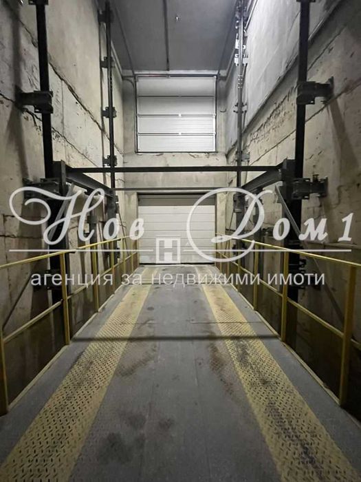 -Две паркоместа в близост до болница "Света Анна"