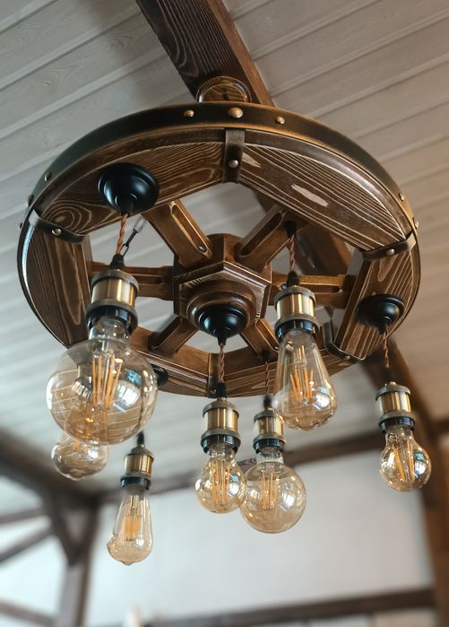 Люстра-колесо.Люстра из состаренного дерева.Люстра под старину.