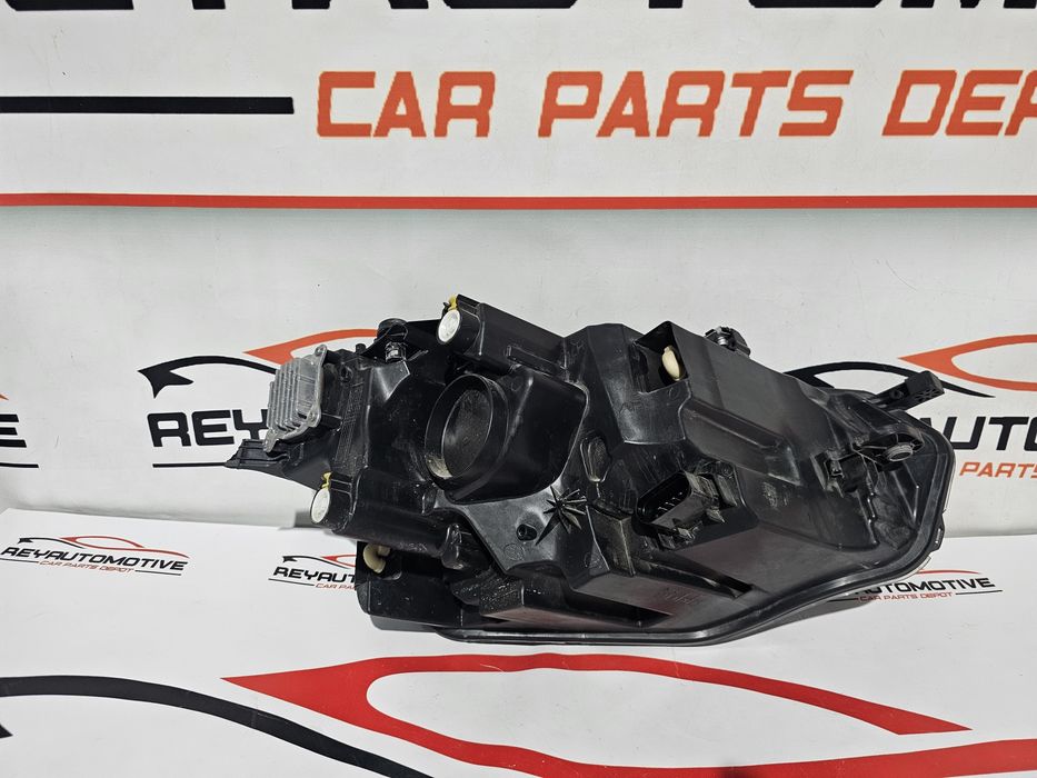 Far stanga led VW Taigo dupa 2021 cod 2G7941005A