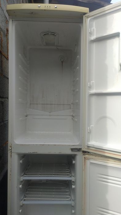 Продам холодильник