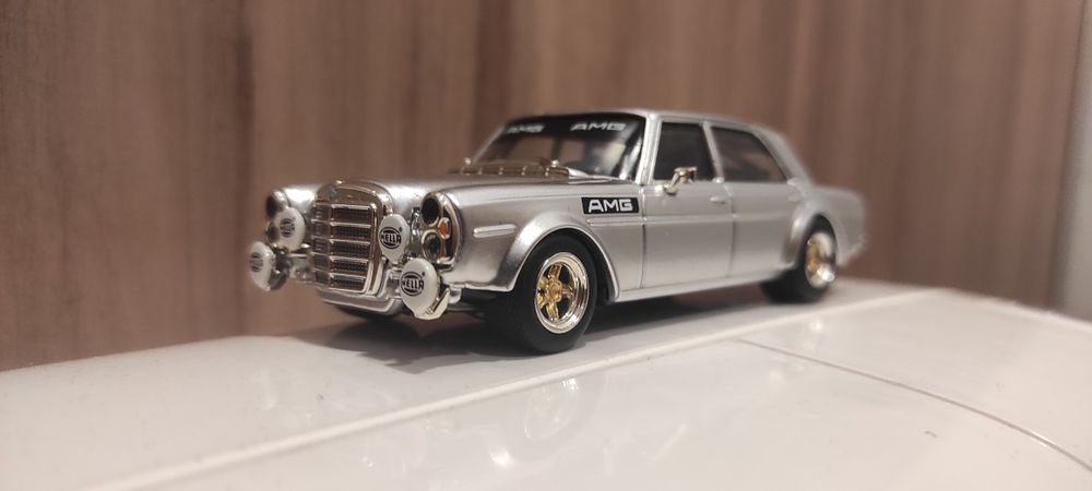 Колички различни мащаби