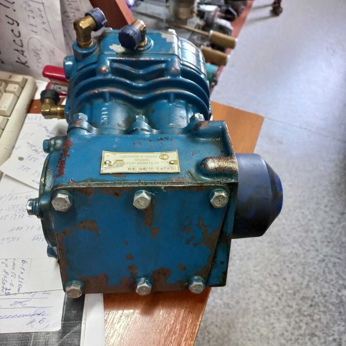 Компрессор для КАМАЗ  2цилиндровый с общей головкой