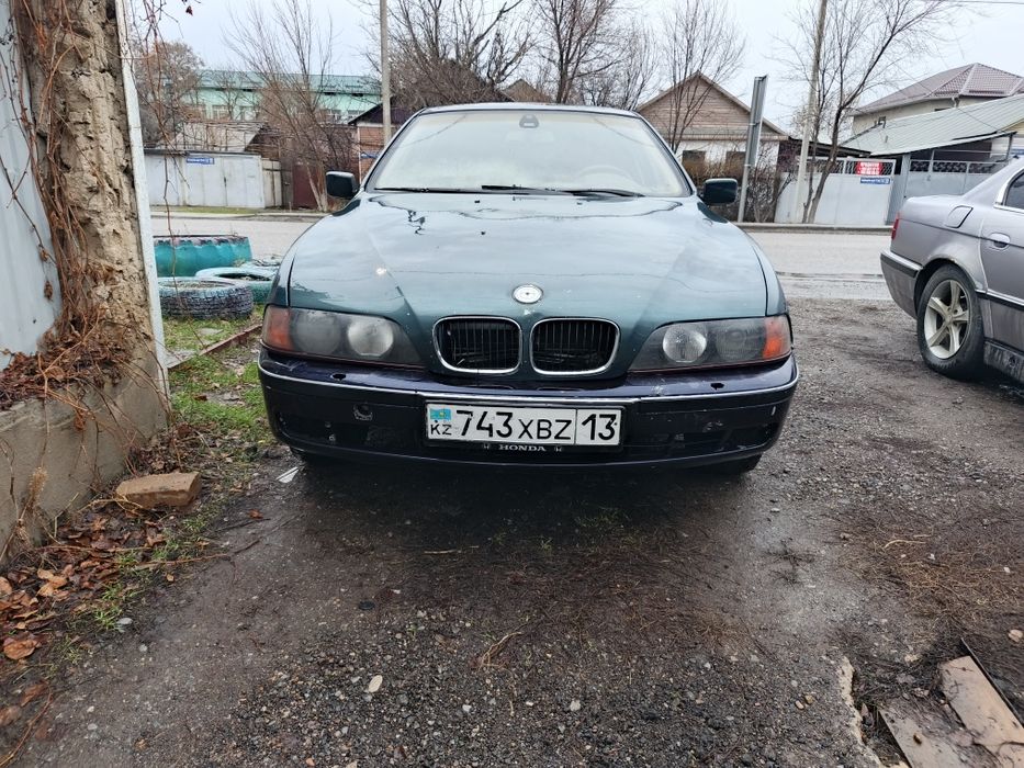 Продам бмв е39 .       .