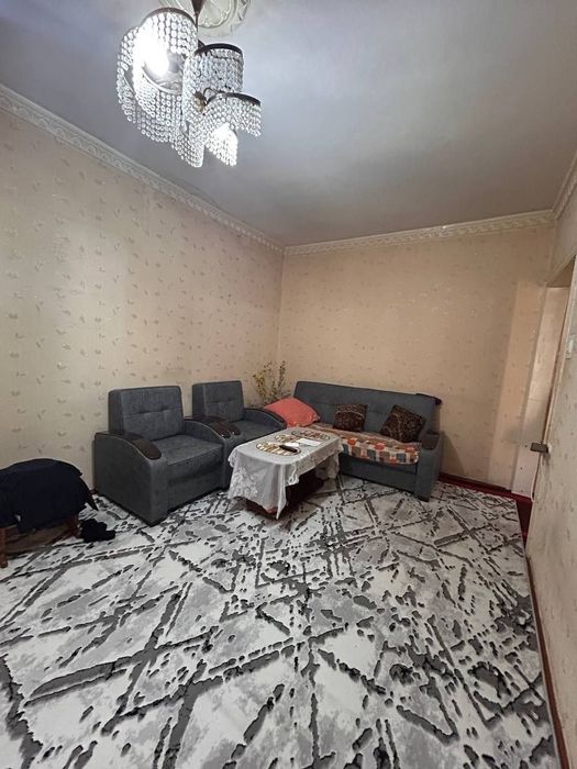 Яккасарой район Кушбеги,Бошлик 1/4/5  квартира сотилади 40м²