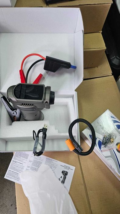 4 в 1 Външна батерия стартер за автомобил джъмп car starter power bank