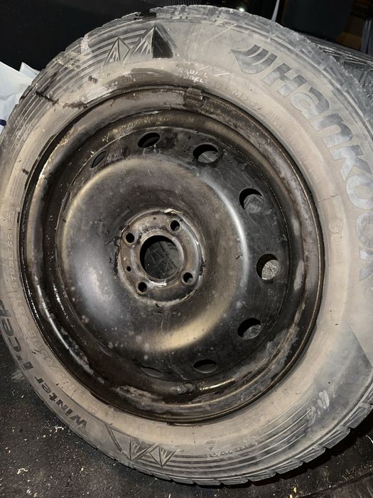 5 Roti jante genti gume cauciucuri anvelope iarna logan renault clio dacia megan honda opel corsa astra 195 65 r15 iarna impreuna cu capace