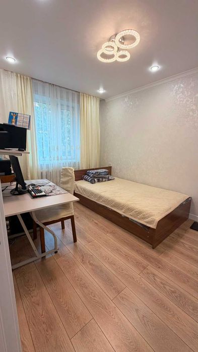Продам 2 комн на Степном возле Корзины