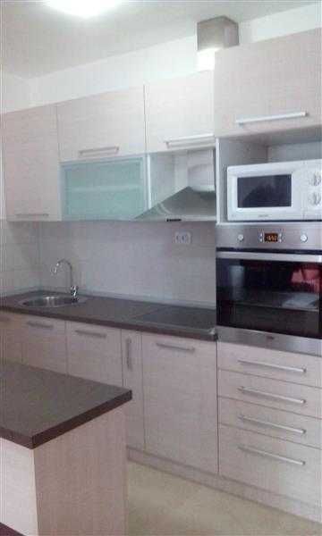 Дава се под наем Двустаен апартамент в Бургас, Братя Миладинови - 54 кв.м за 204 € - Снимка #1