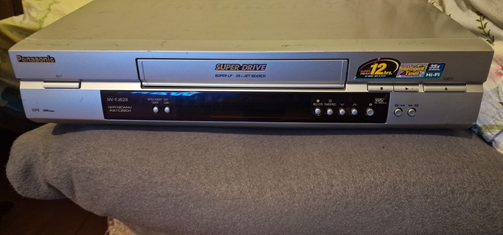 Продавам Hi-Fi stereo видео Panasonic NV-FJ628