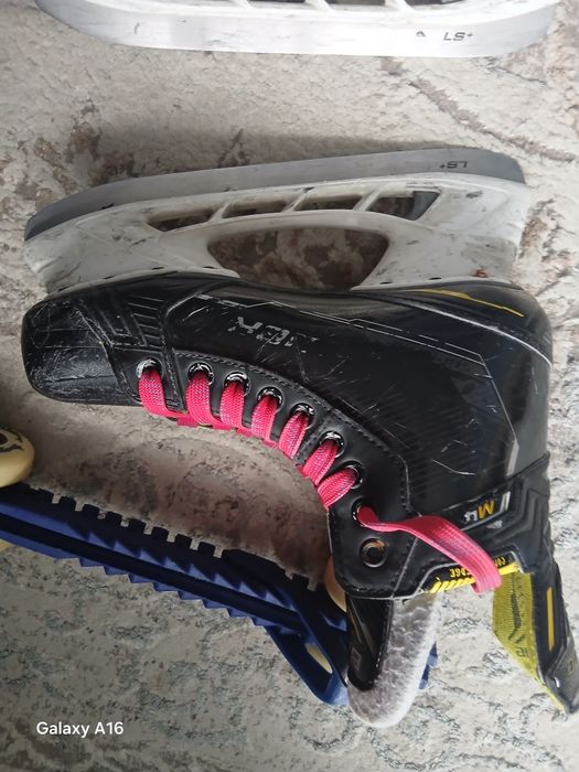 Коньки Bauer supreme M4