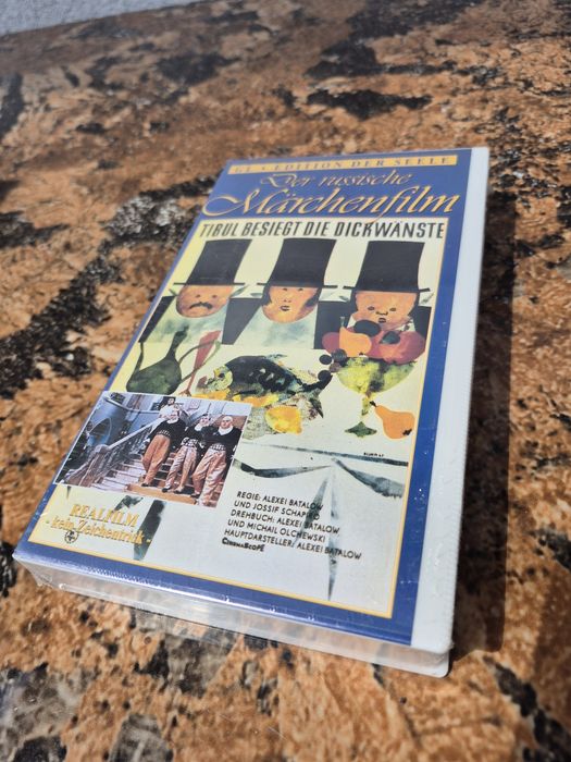 Vând 5 casete video VHS originale colectie 85&120 min,filme Documentare,sf, sigilate
