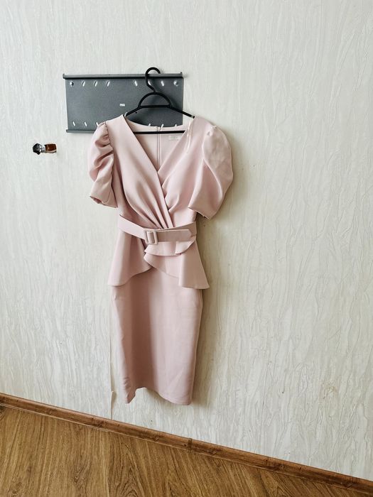 Платье коктейльное