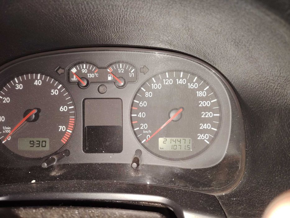VOLKSWAGEN Golf 2003 — imagine 5