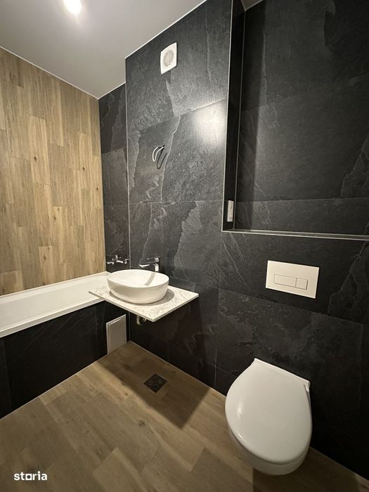 Garsoniera, 38.5 mp + 8 mp balcon, bloc nou Brasov, iunie 2027