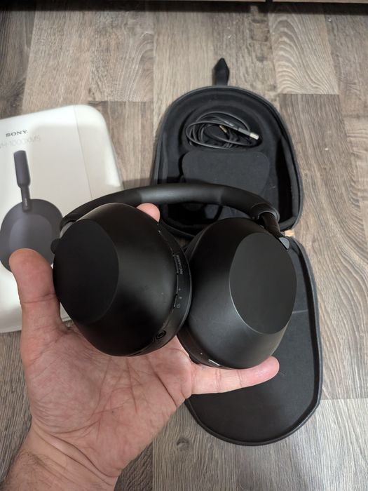 Căști Sony WH-1000XM5