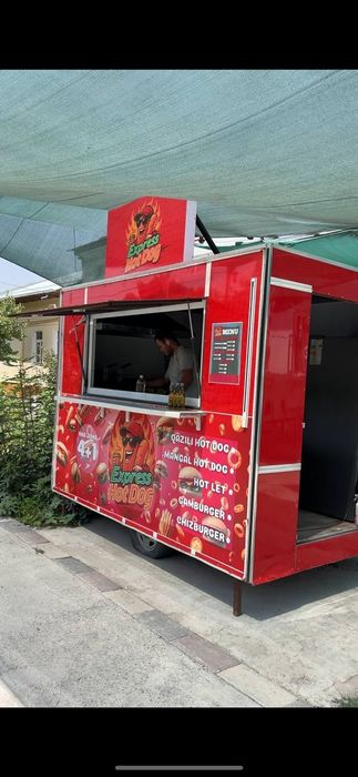 Foot truck sotiladi