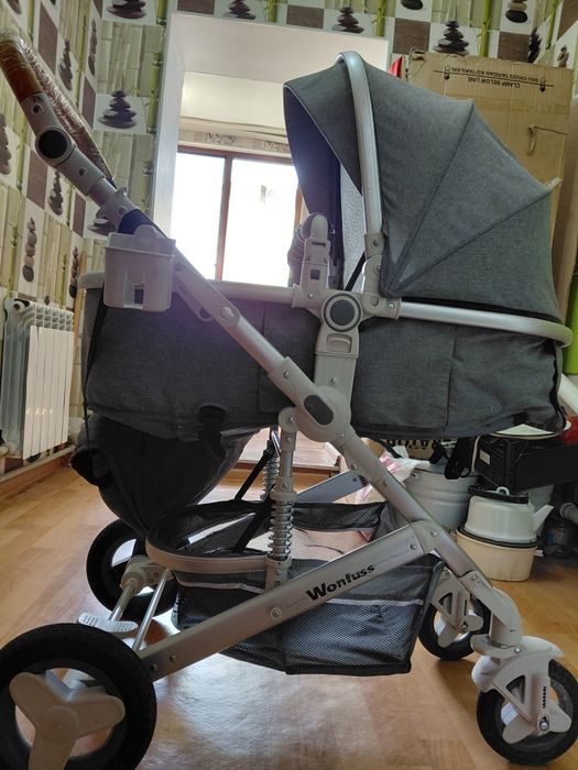 Продаю коляску 35000