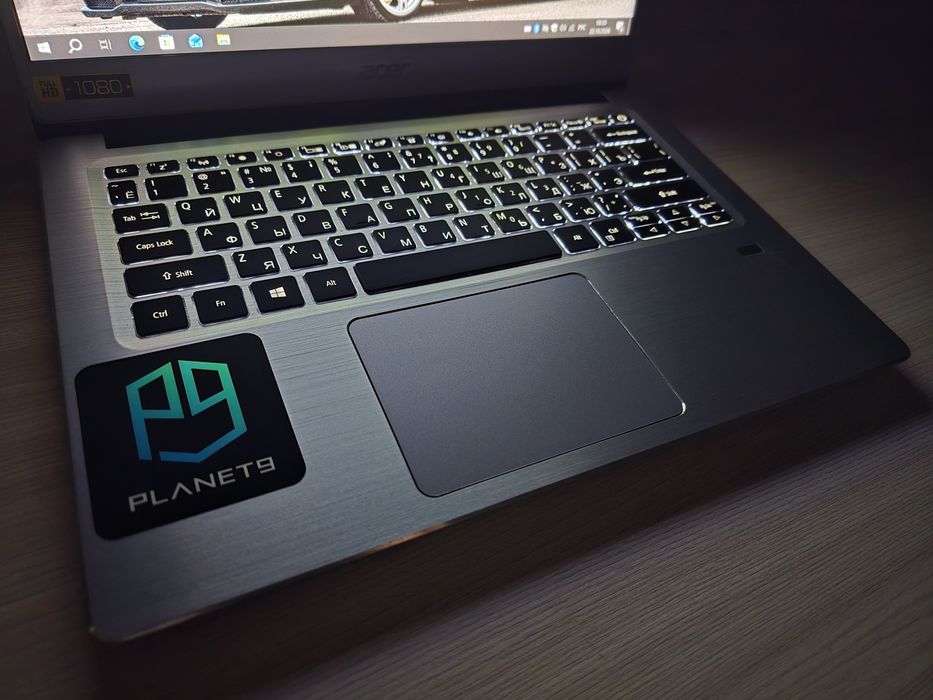 Acer Swift, Core i3, Ram 8Gb, SSD 128Gb, HDD 500Gb, Full HD IPS.